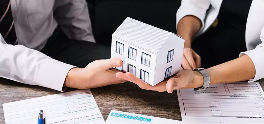 How We Determine Your Sell House for Cash Offer in East Hampton, New York?