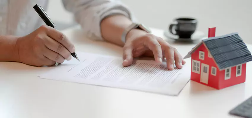 How We Calculate Your Sell House in Foreclosure Offer in East Hampton, New York?